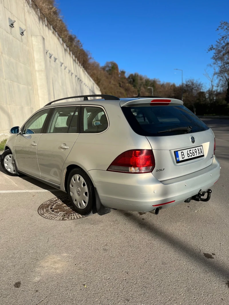 VW Golf 1.6 TDI, снимка 5 - Автомобили и джипове - 48380927