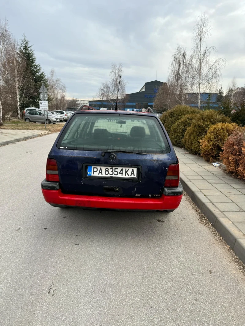 VW Golf, снимка 4 - Автомобили и джипове - 48634109