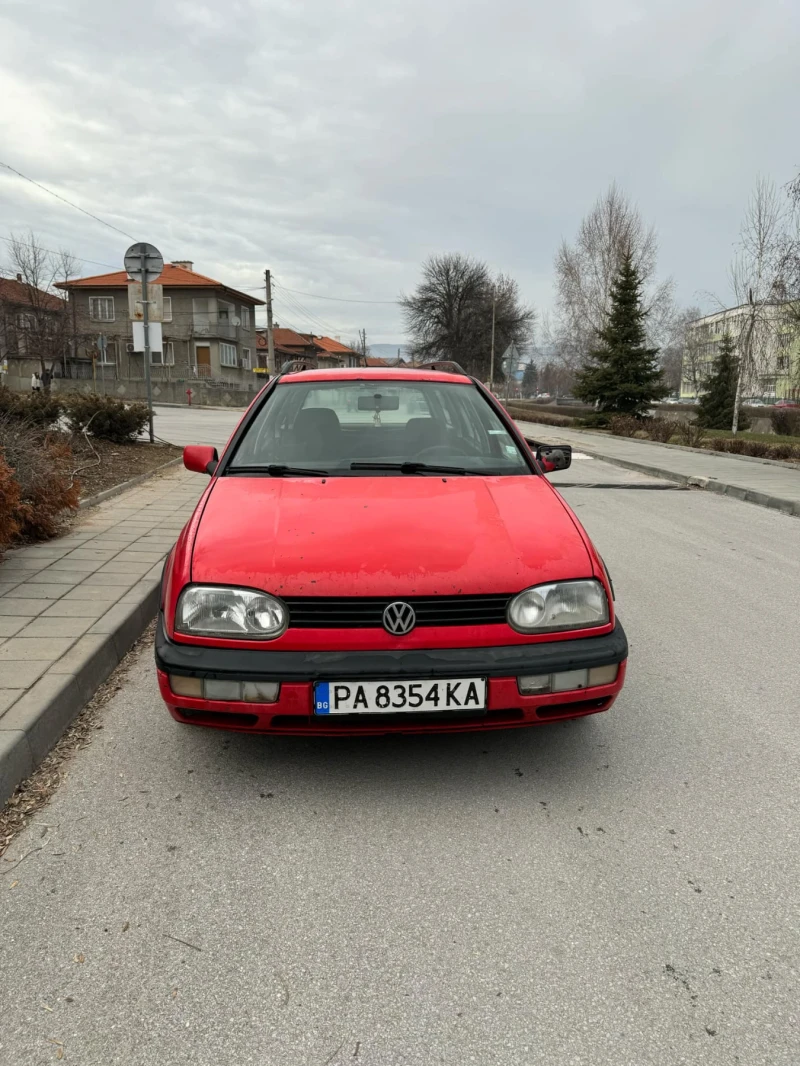 VW Golf, снимка 1 - Автомобили и джипове - 48634109