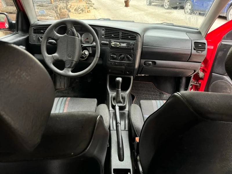 VW Golf, снимка 7 - Автомобили и джипове - 48634109