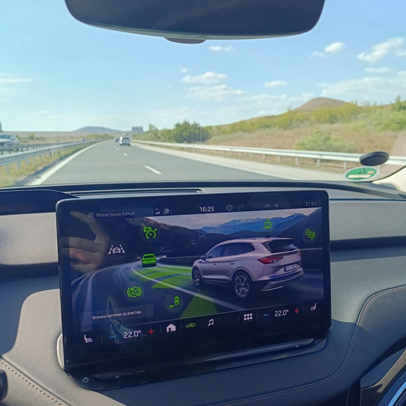 Skoda Enyaq 82 Kwгаранция терм.помпа екстри , снимка 4 - Автомобили и джипове - 51035311