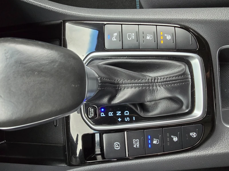 Hyundai Ioniq 1.6 HIBRIDE-PREMIUN-NAVI-KAMERA, снимка 13 - Автомобили и джипове - 51911141
