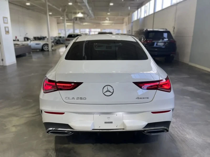 Mercedes-Benz CLA 250 AMG-pkg* Distronic* Apple CarPlay* Ambient* KEYLES, снимка 5 - Автомобили и джипове - 53191219