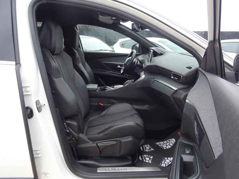Peugeot 3008 1, 6 blue hdi GT-Line S&S, снимка 15 - Автомобили и джипове - 53291506