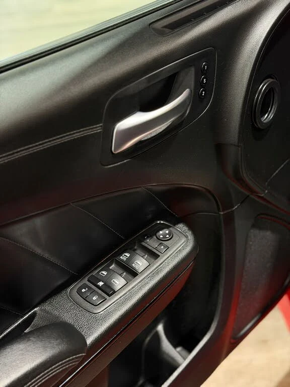 Dodge Charger * АвтоКредит * (ЦЕНА ДО БГ), снимка 9 - Автомобили и джипове - 53878030