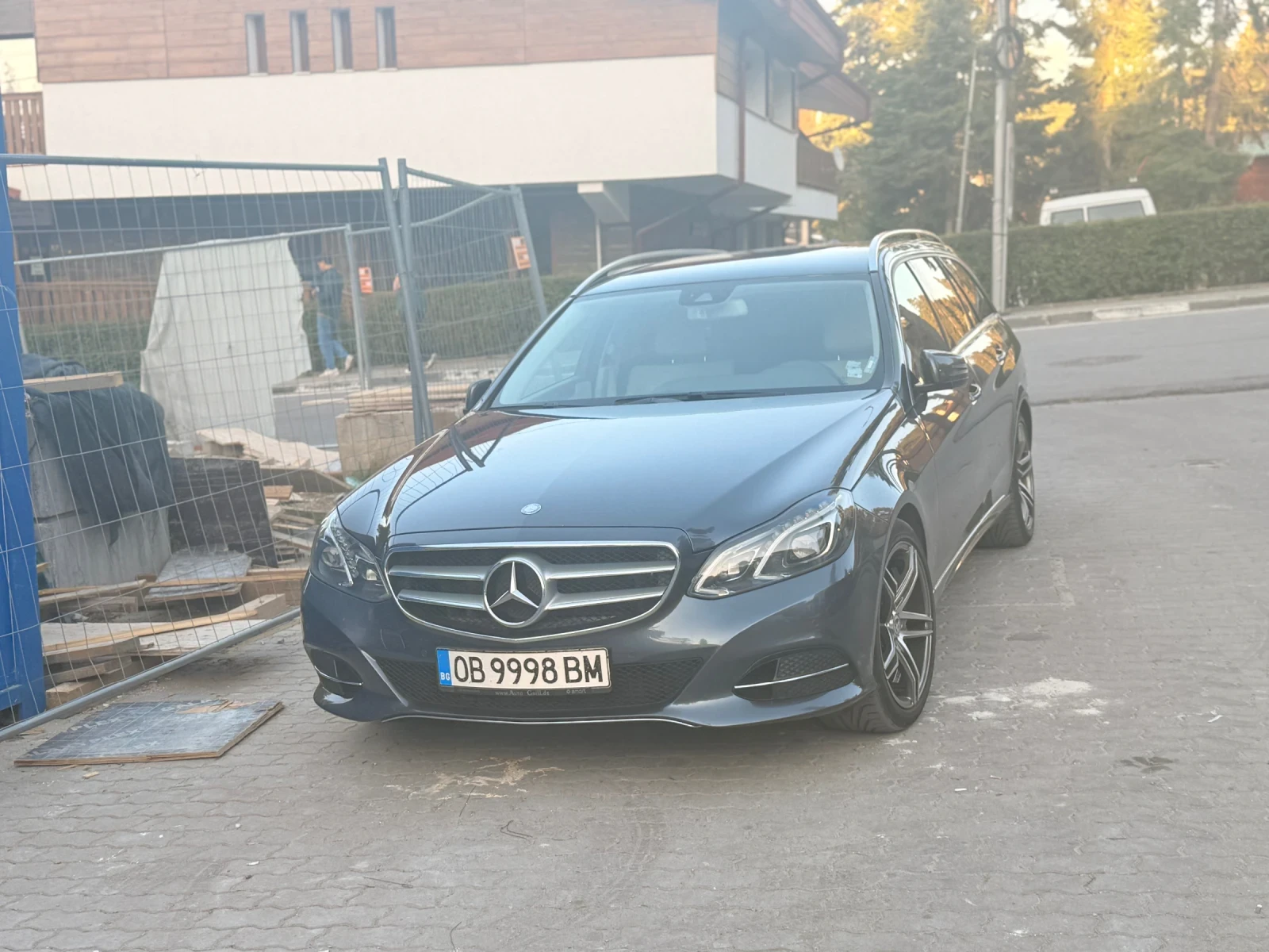 Mercedes-Benz E 300  - изображение 3