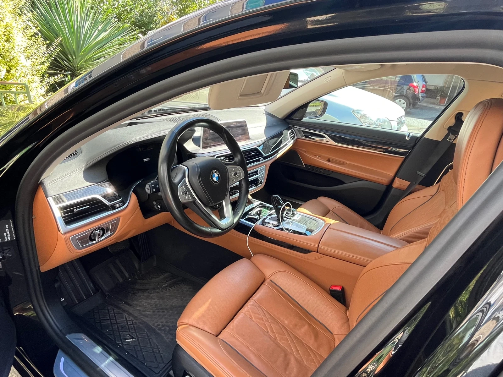 BMW 740  - изображение 7