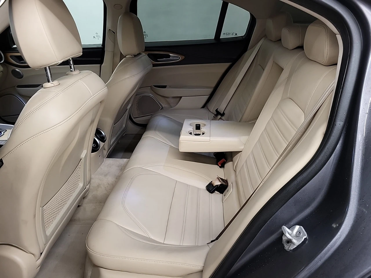 Alfa Romeo Giulia *  *    *   *  | Mobile.bg   13