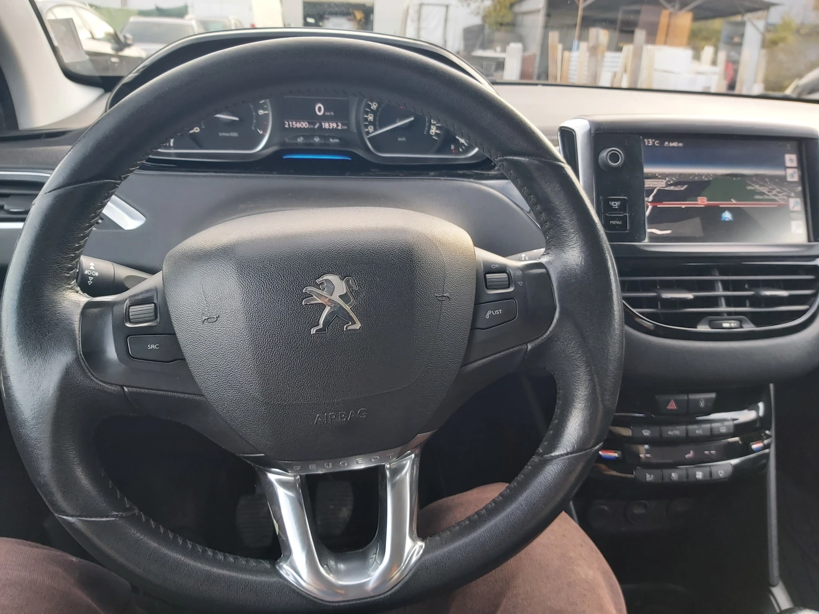 Peugeot 208 1.6  - изображение 3