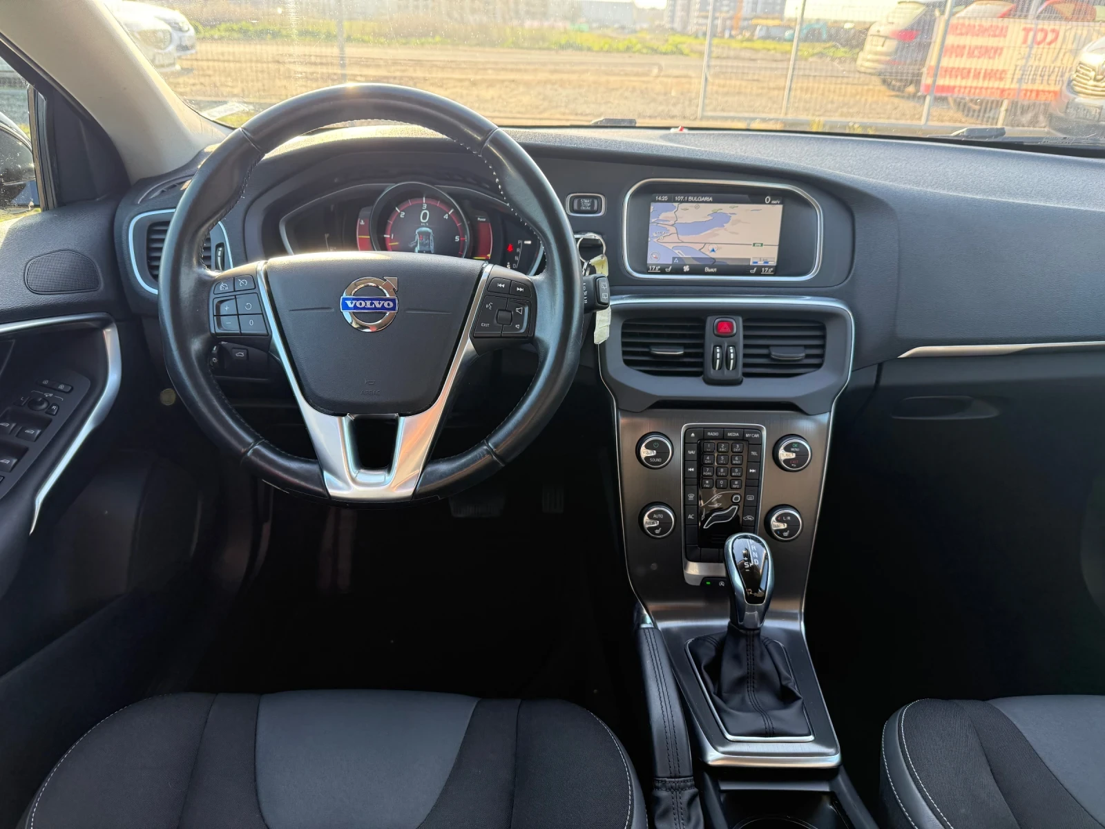 Volvo V40 2.0D CH AUTOMAT NAVI | Mobile.bg   12