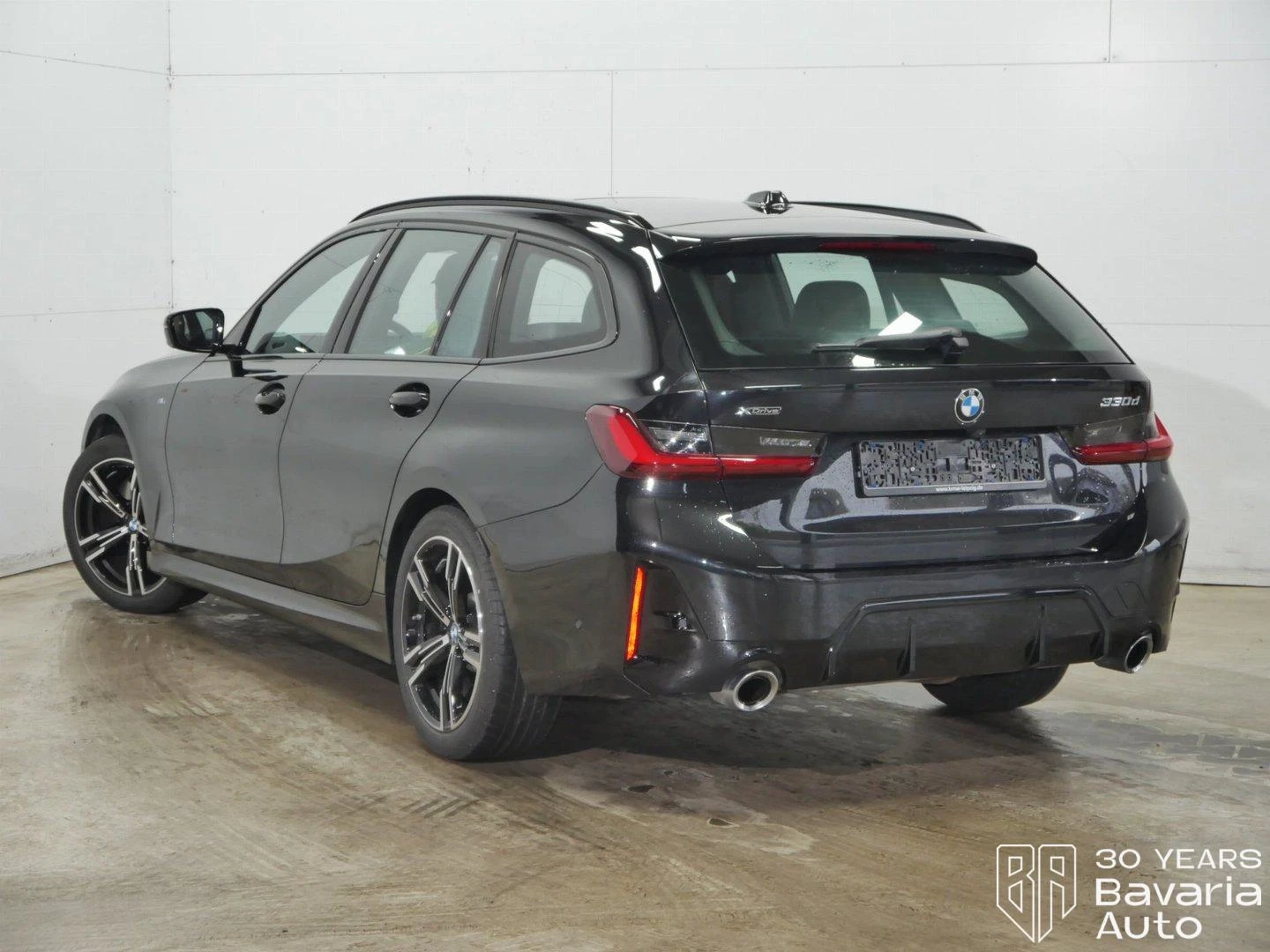 BMW 330 d xDrive Touring M Sport Paket Sportautomatic - изображение 2