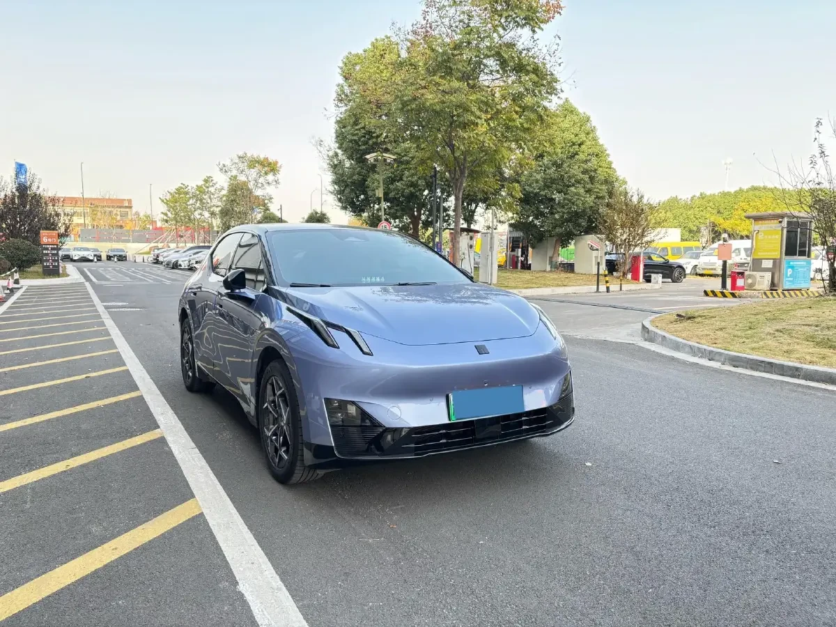 LynkCo 02  Z20 rear-drive Pro 61.47KWH 435km - изображение 2