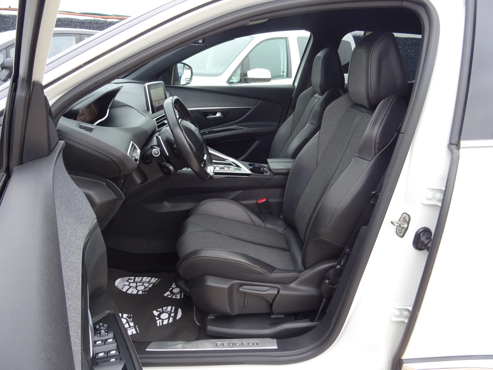 Peugeot 3008 1, 6 blue hdi GT-Line S&S - изображение 10