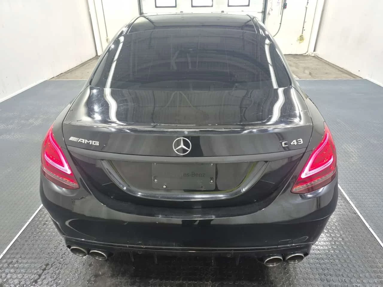 Mercedes-Benz C 43 AMG 4MATIC / ПОДГРЕВИ / ПАНОРАМА / ОТ ПРЕДСТАВИТЕЛСТВО, снимка 4 - Автомобили и джипове - 53678607