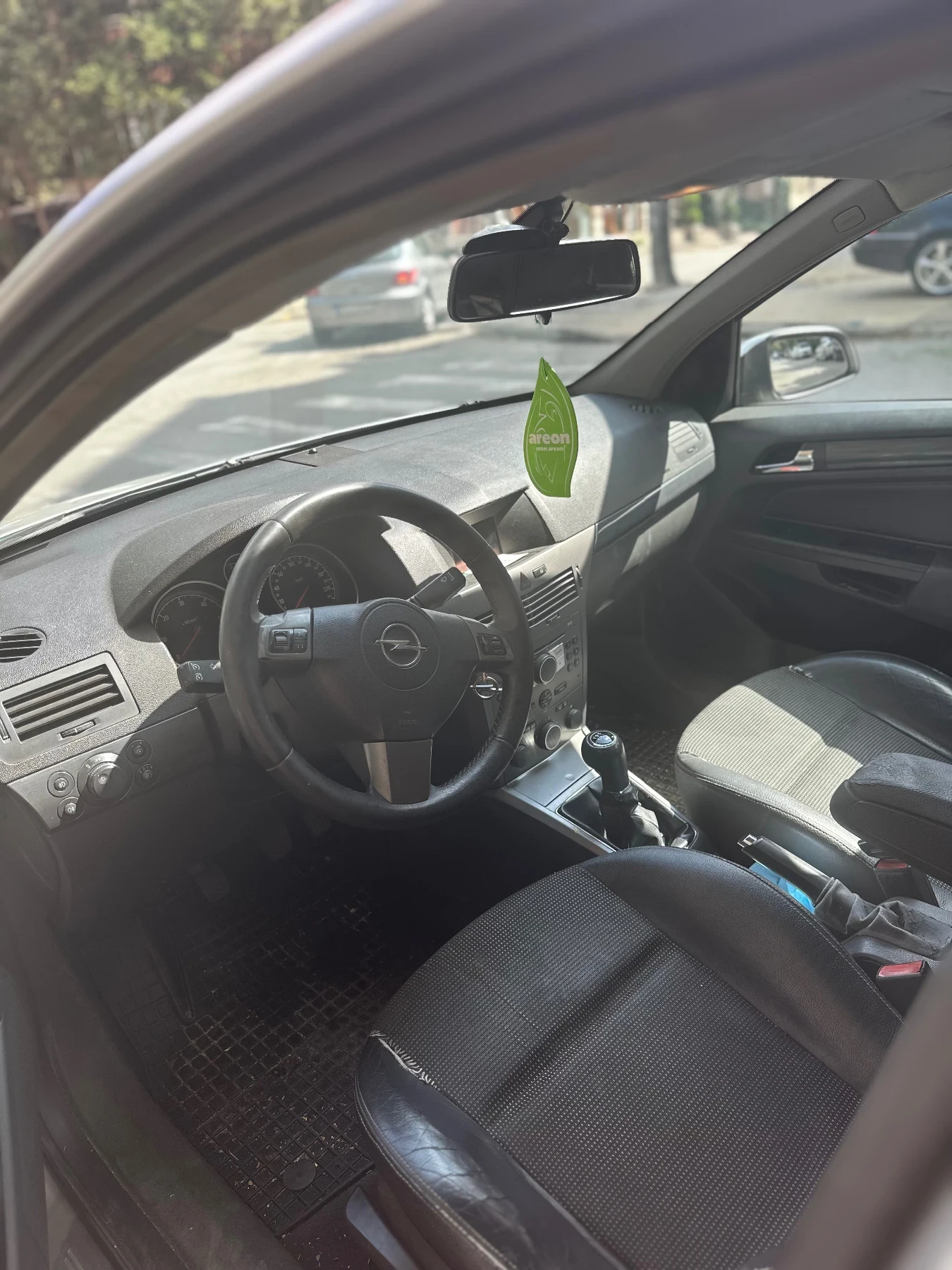 Opel Astra, снимка 3 - Автомобили и джипове - 54048507