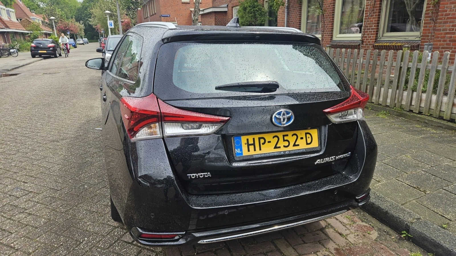 Toyota Auris Toyota Auris 1.8 Hybrid e-CVT Facelift, снимка 3 - Автомобили и джипове - 54971750