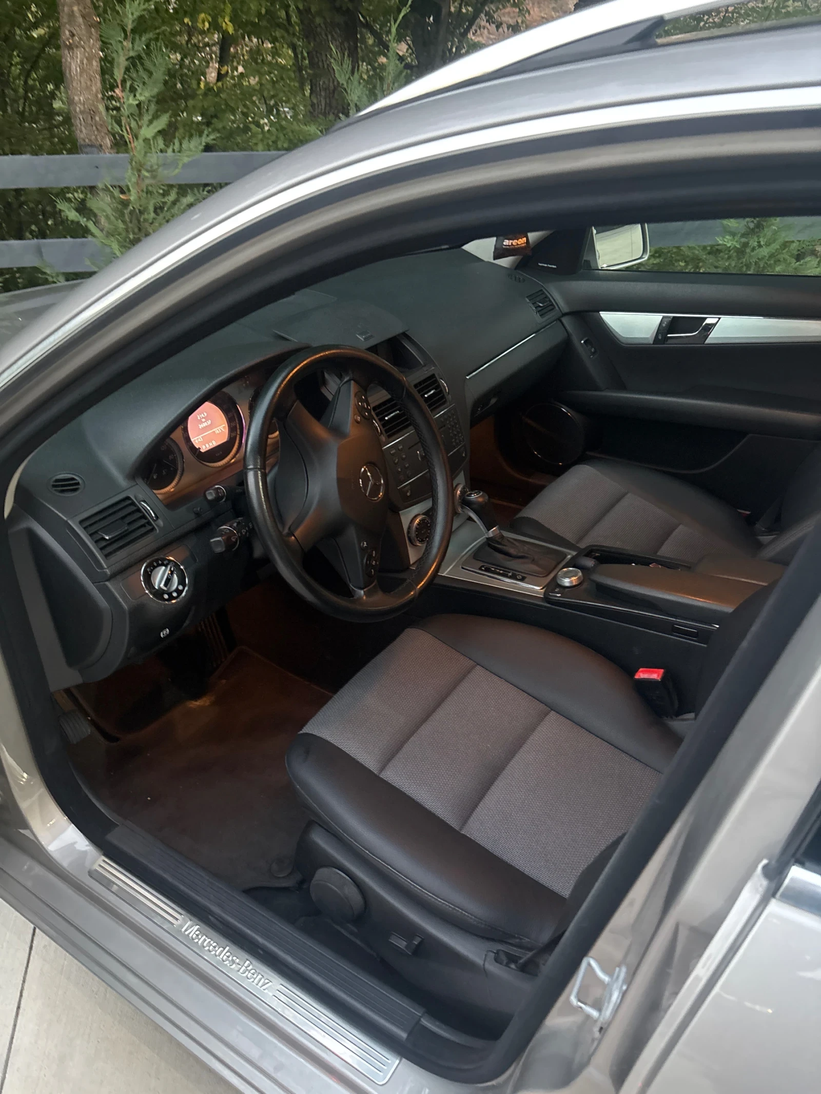 Mercedes-Benz C 220 2 2 646 , снимка 8 - Автомобили и джипове - 55730965