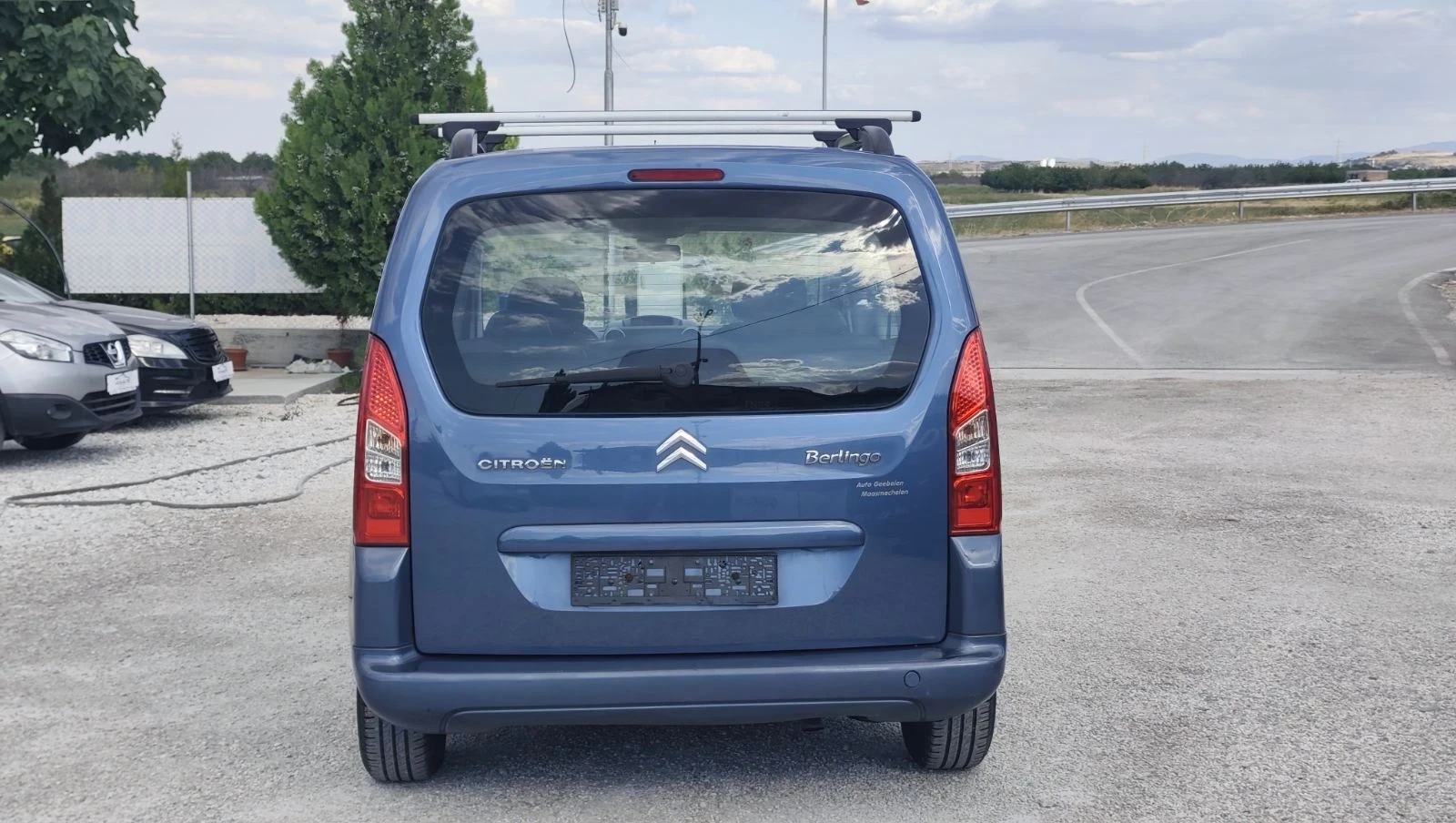 Citroen Berlingo 1.6 HDI 90кс, снимка 8 - Автомобили и джипове - 55674264