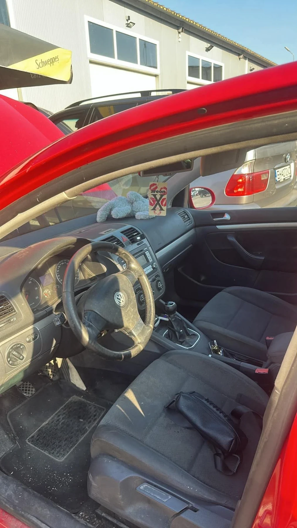 VW Golf 1.9tdi, снимка 8 - Автомобили и джипове - 55769339