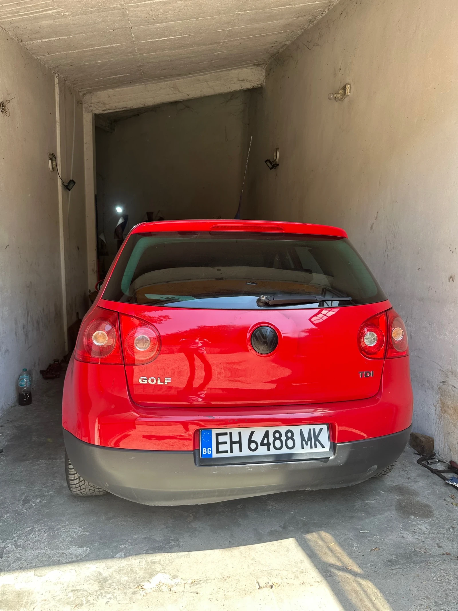 VW Golf 1.9tdi, снимка 2 - Автомобили и джипове - 55769339