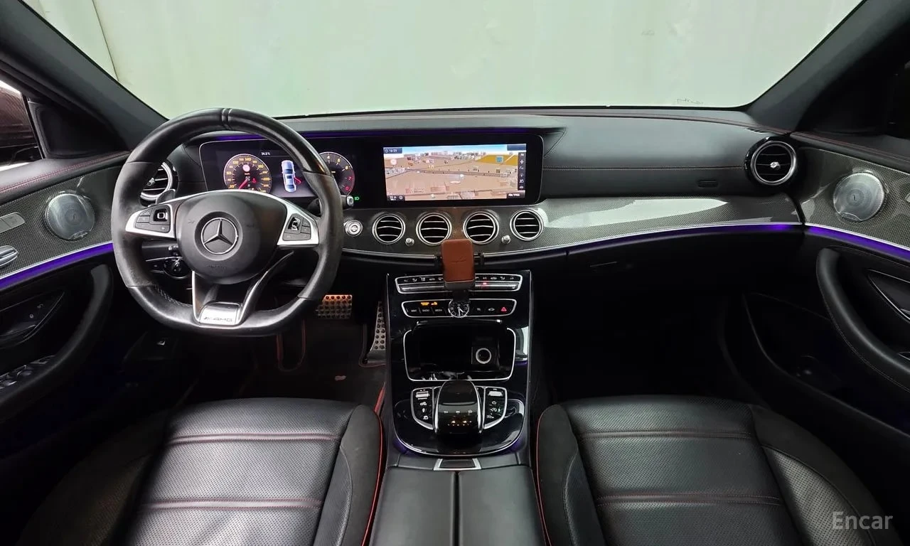 Mercedes-Benz E 43 AMG 4MATIC /ОБДУХВАНЕ/ПАНОРАМА/ДИСТРОНИК/360, снимка 7 - Автомобили и джипове - 56010209
