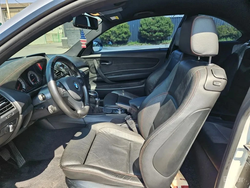 BMW 1M * М1* Coupe * АВТОКРЕДИТ БЕЗ ПЪРВОНАЧАЛНА ВНОСКА* , снимка 13 - Автомобили и джипове - 56117718
