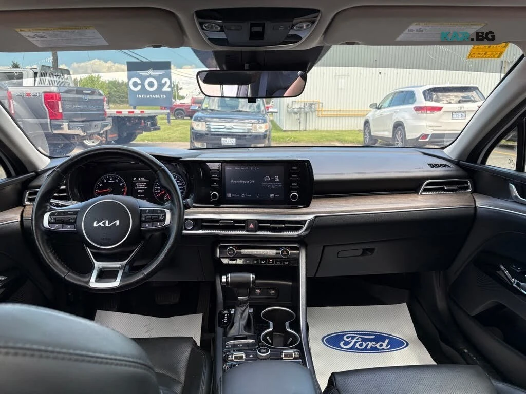 Kia K5 Remote Start * Lane Assist * АвтоКредит(ЦЕНА ДО БГ, снимка 15 - Автомобили и джипове - 56132673