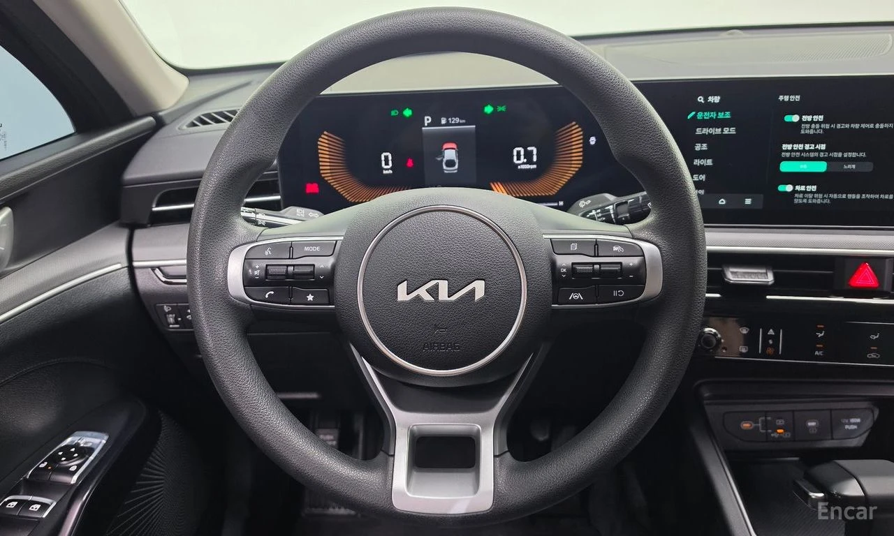 Kia K5 2.0* LANE* ASSIST* ПОДГРЕВ* КАМЕРА* , снимка 7 - Автомобили и джипове - 56295631