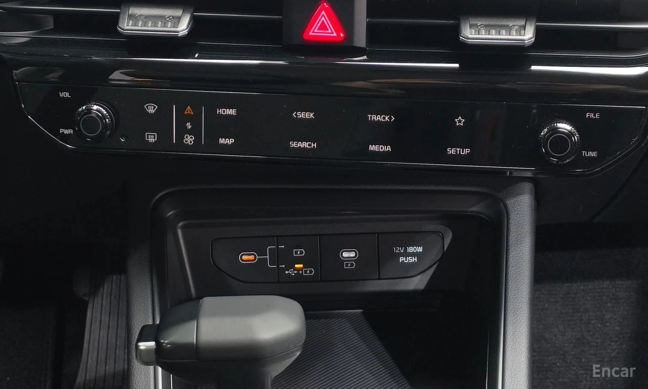 Kia K5 2.0* LANE* ASSIST* ПОДГРЕВ* КАМЕРА* , снимка 10 - Автомобили и джипове - 56295631