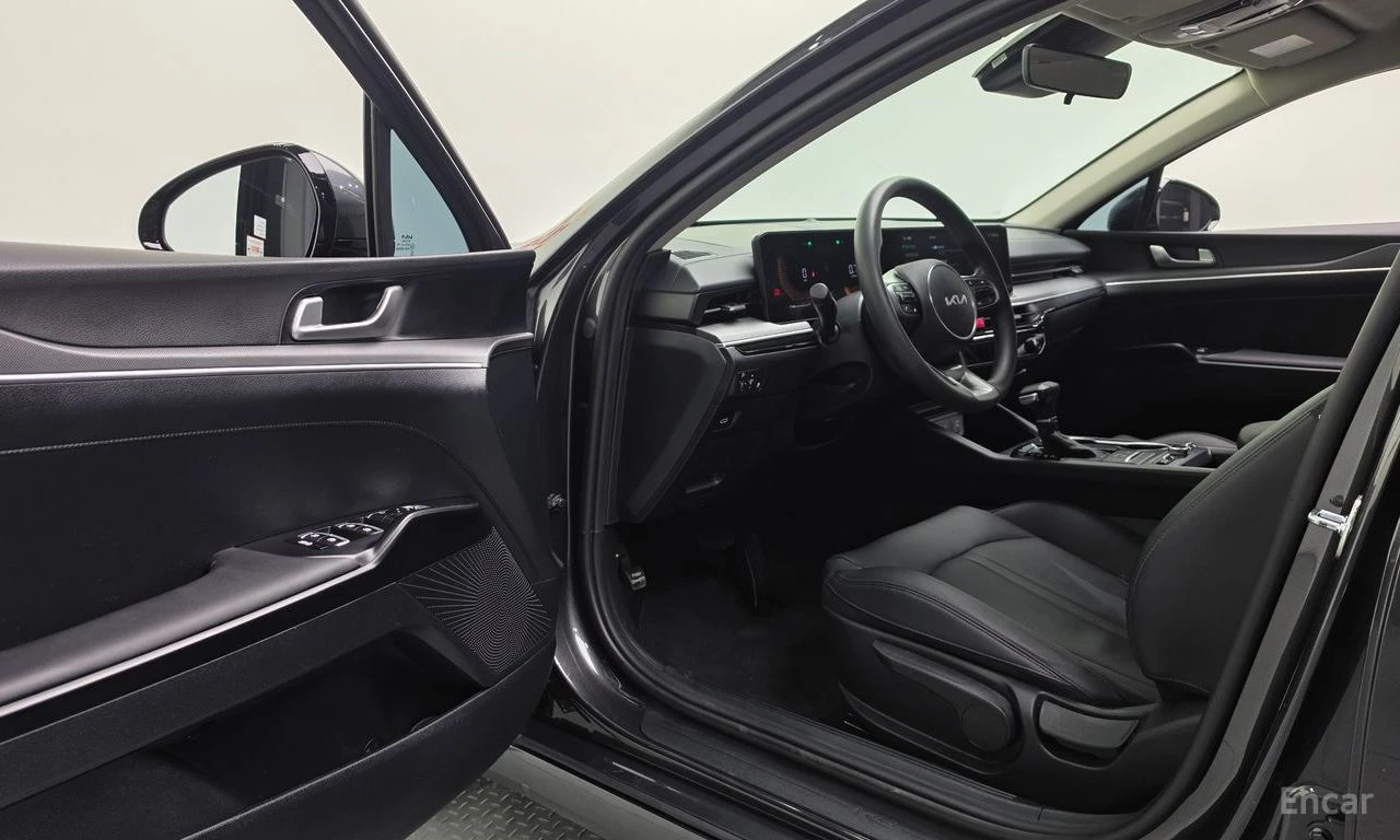 Kia K5 2.0* LANE* ASSIST* ПОДГРЕВ* КАМЕРА* , снимка 6 - Автомобили и джипове - 56295631