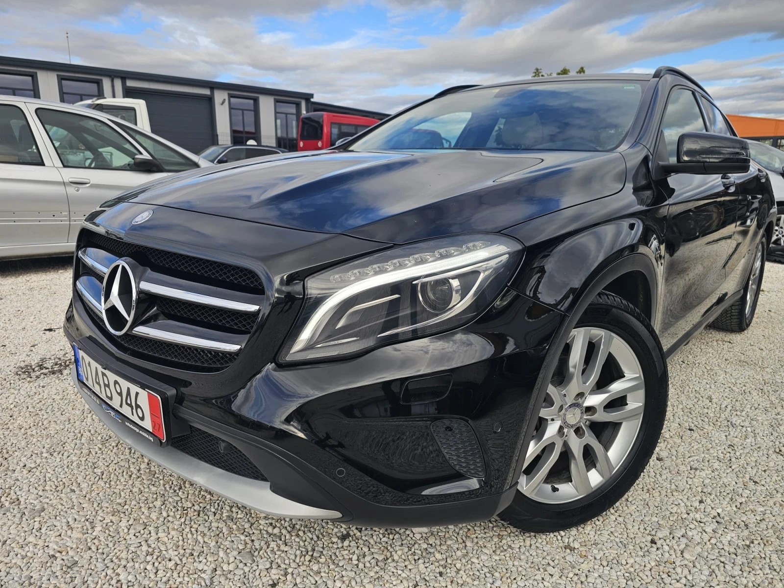 Mercedes-Benz GLA 180 1.5 DCI* 109К.С* КАМЕРА* ПАНОРАМА* МЕМОРИ* ПОДГРЕВ