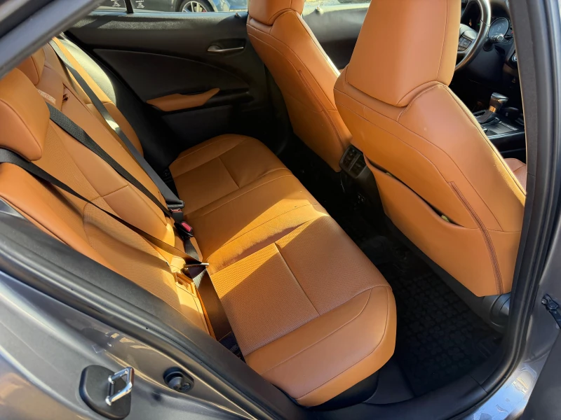 Lexus UX 250h 2.0h 184к.с 4X4 Luxury Гаранция, снимка 15 - Автомобили и джипове - 52645266