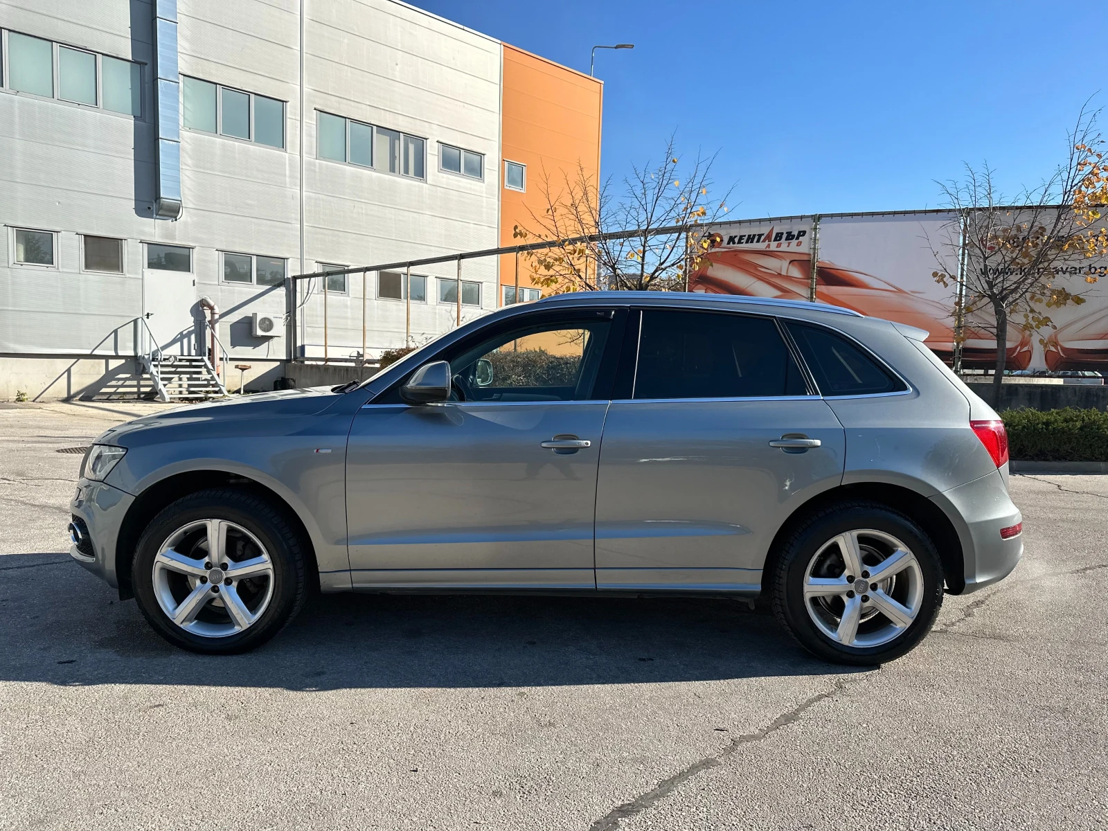 Audi Q5 2.0TFSI 211к.с. - изображение 2