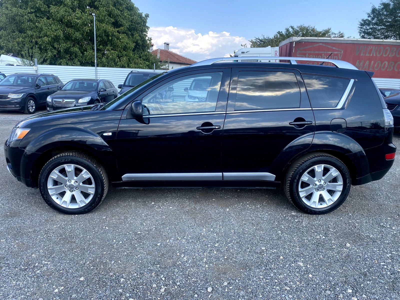 Mitsubishi Outlander 2.0DI-D instyle Кожа Multimedia 6+ 1м. - изображение 2
