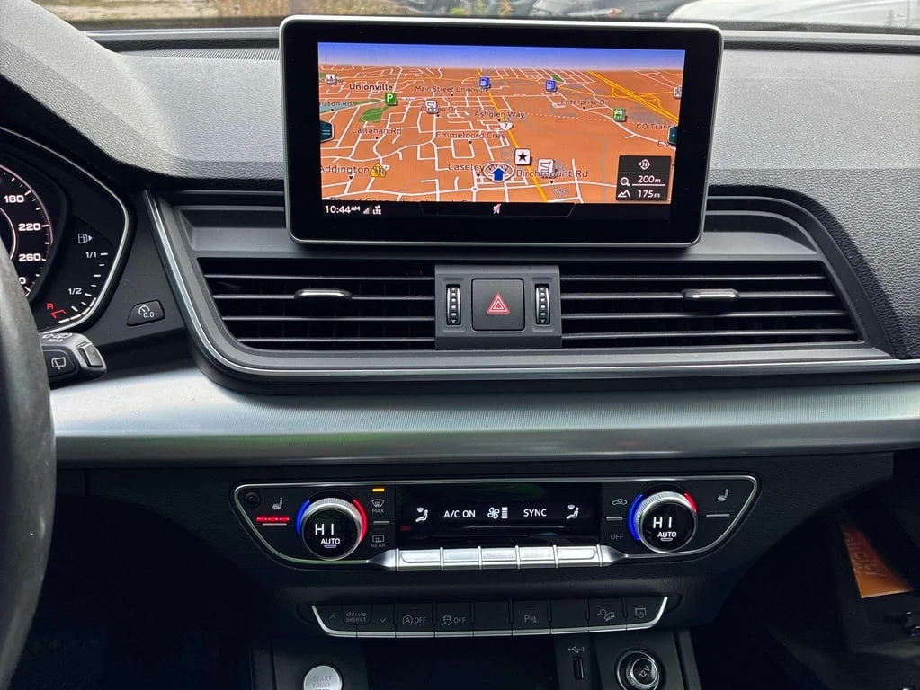 Audi Q5 * Technik * CARFAX * БЕЗ ПЪРВОНАЧАЛНА ВНОСКА - изображение 9