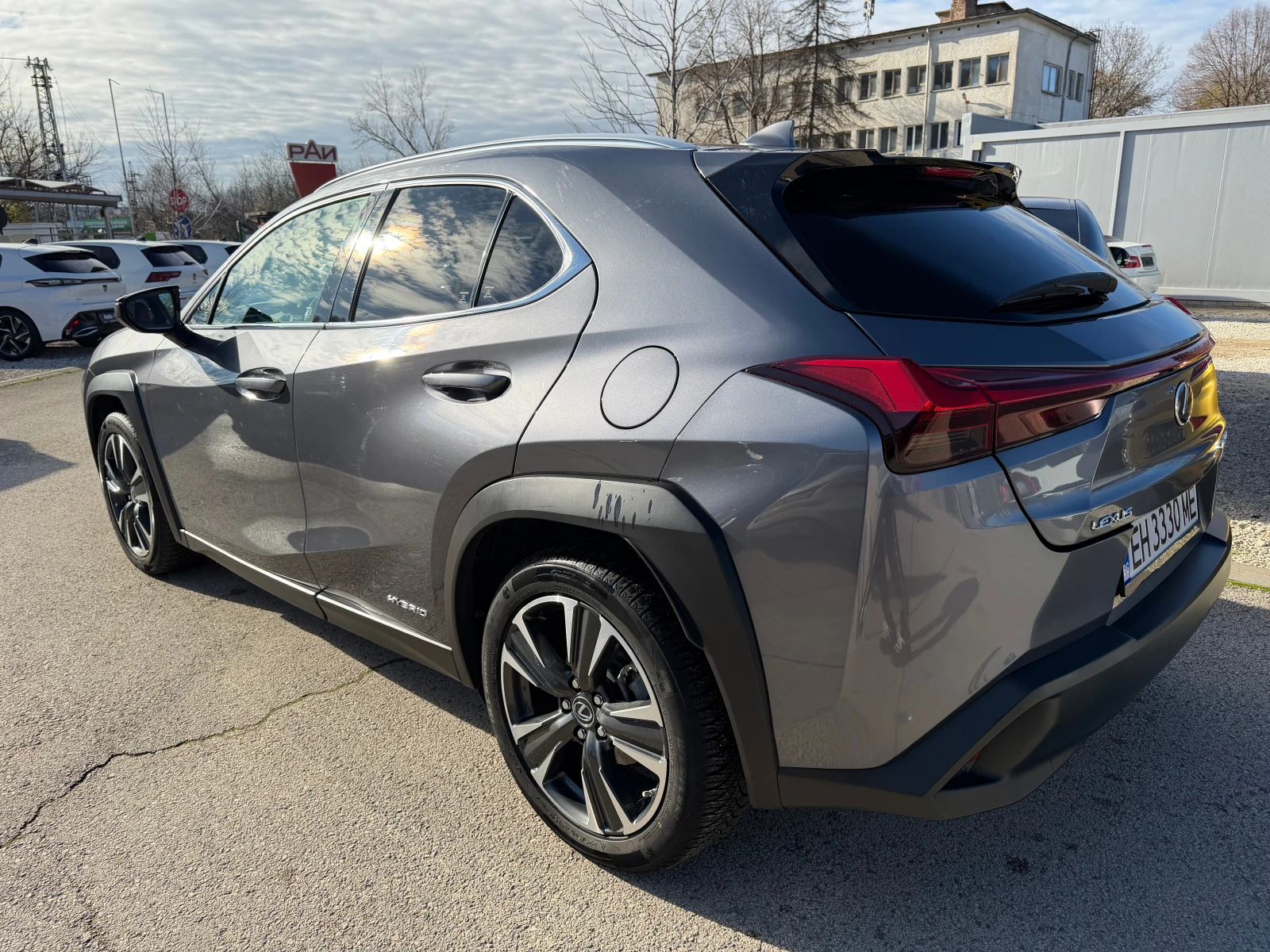 Lexus UX 250h 2.0h 184к.с 4X4 Luxury Гаранция - изображение 6
