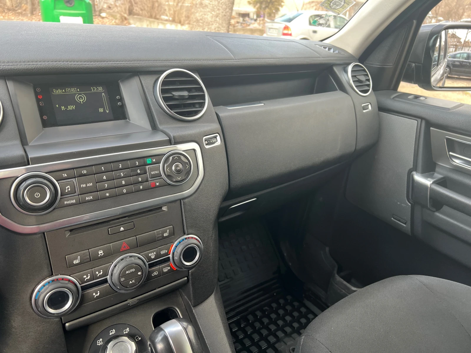 Land Rover Discovery 2.7 TDV 6 - изображение 10