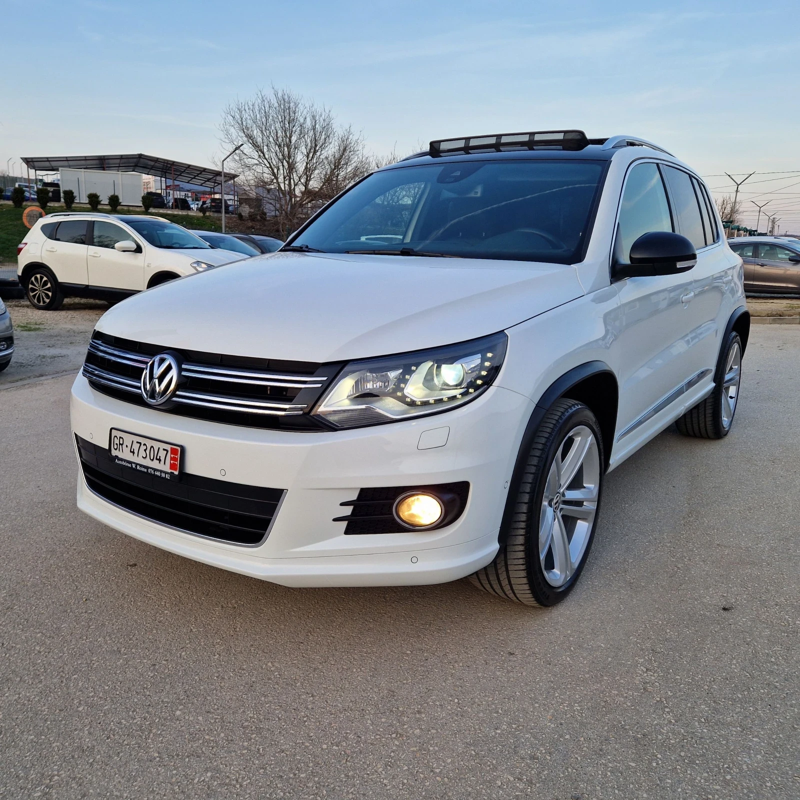VW Tiguan 2.0TDi 184k.4X4 R-LINE ПАНОРАМА/КЕЙЛЕС/ШВЕЙЦАРИЯ , снимка 3 - Автомобили и джипове - 53875738