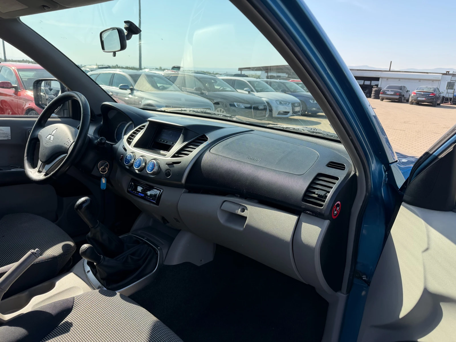 Mitsubishi L200 2.5DI-D Dopplekabine 4WD EURO 4, снимка 10 - Автомобили и джипове - 54342562