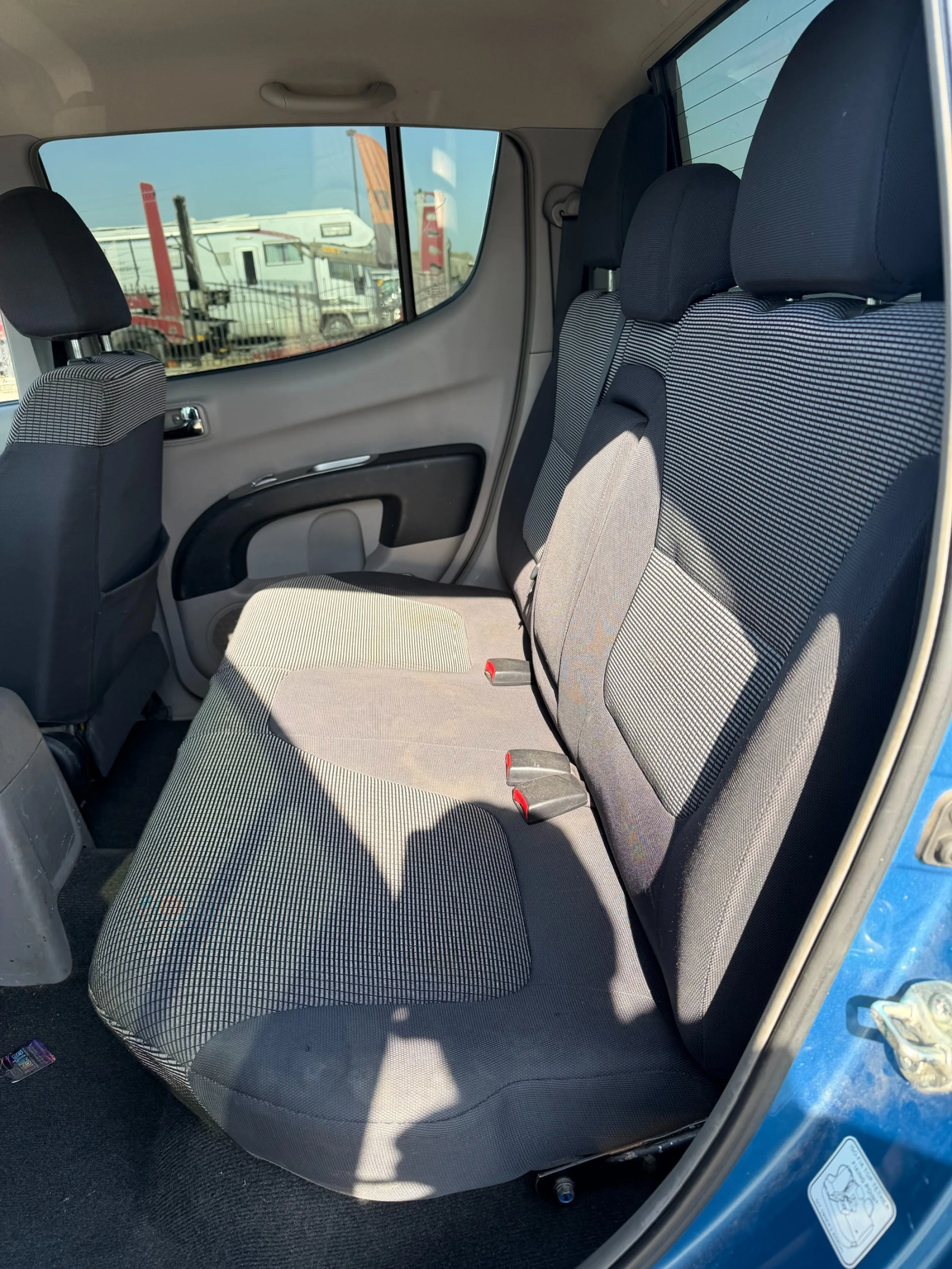Mitsubishi L200 2.5DI-D Dopplekabine 4WD EURO 4, снимка 9 - Автомобили и джипове - 54342562