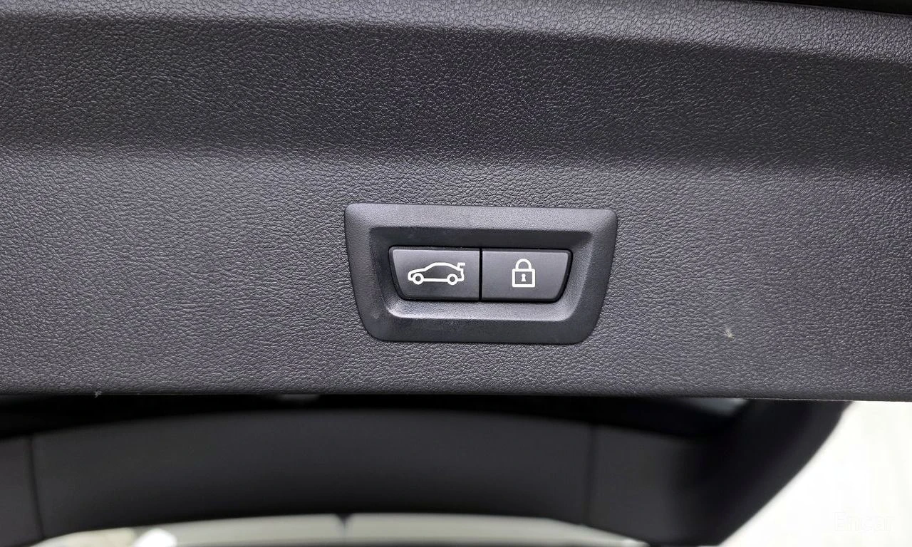 BMW X3 XDRIVE* МПАКЕТ* RECARO* КАМЕРИ* 360* ПАНО* ПОДГРЕВ, снимка 17 - Автомобили и джипове - 54483393