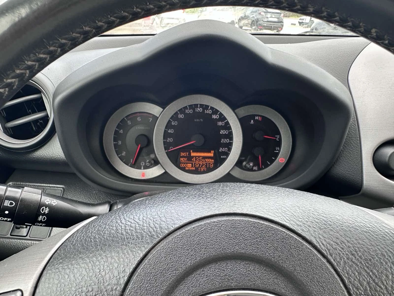 Toyota Rav4 2.2 ТОП, снимка 12 - Автомобили и джипове - 54542947