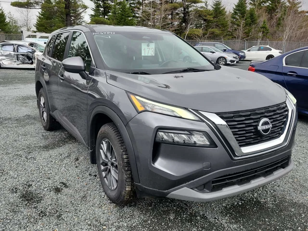 Nissan Rogue S| ПОДГРВИ| МЪРТВА ТОЧКА| CARFAX| , снимка 2 - Автомобили и джипове - 54592485