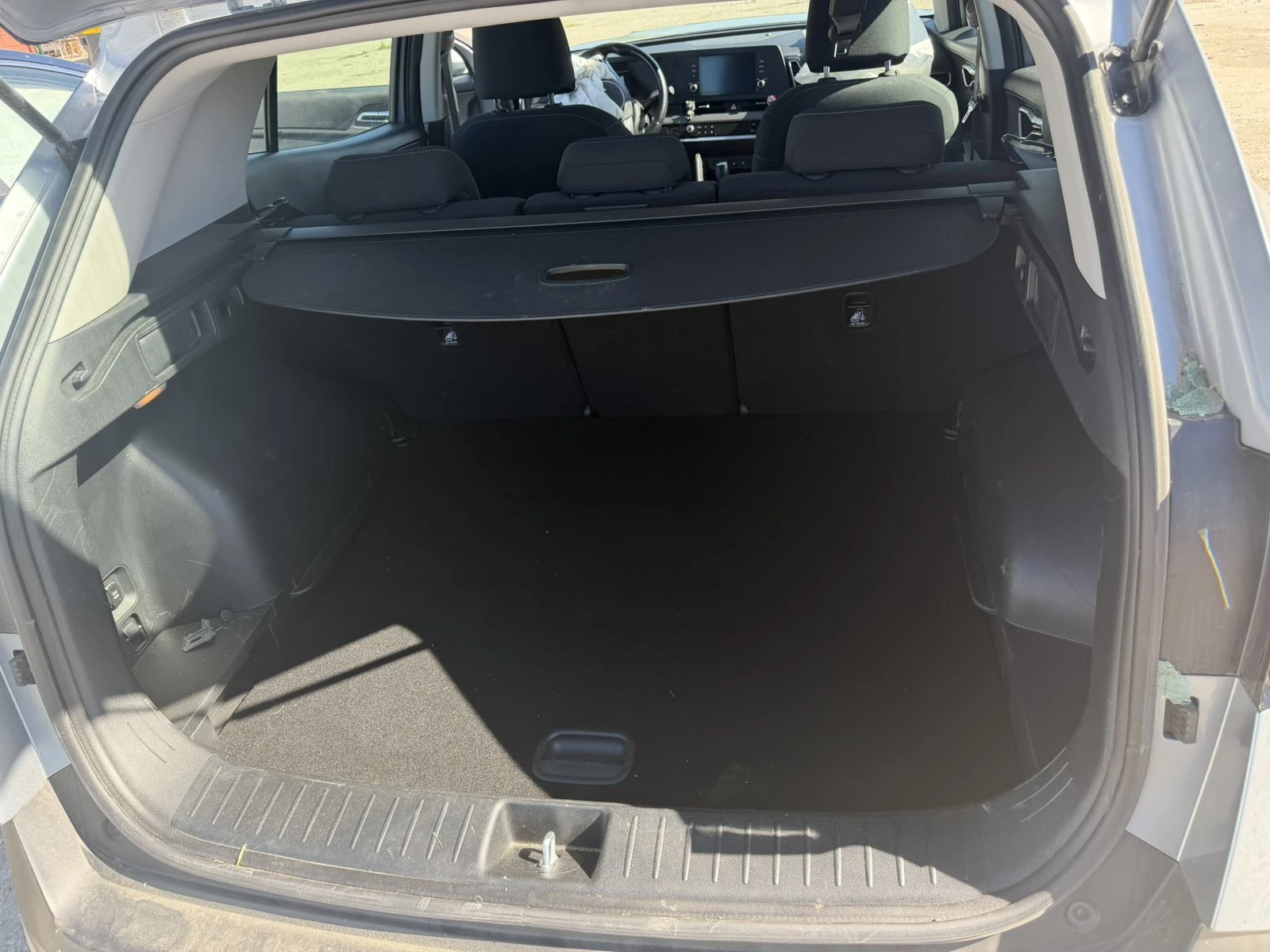 Kia Sportage 1.6 Turbo, снимка 9 - Автомобили и джипове - 54717538