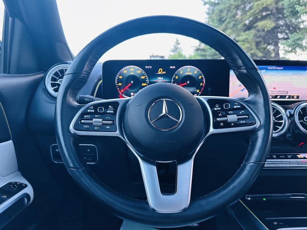 Mercedes-Benz GLB 250 2022* AMG PK* HERMES* NAPPA* PANO* 360* AIR* КРАЙН, снимка 7 - Автомобили и джипове - 56045578