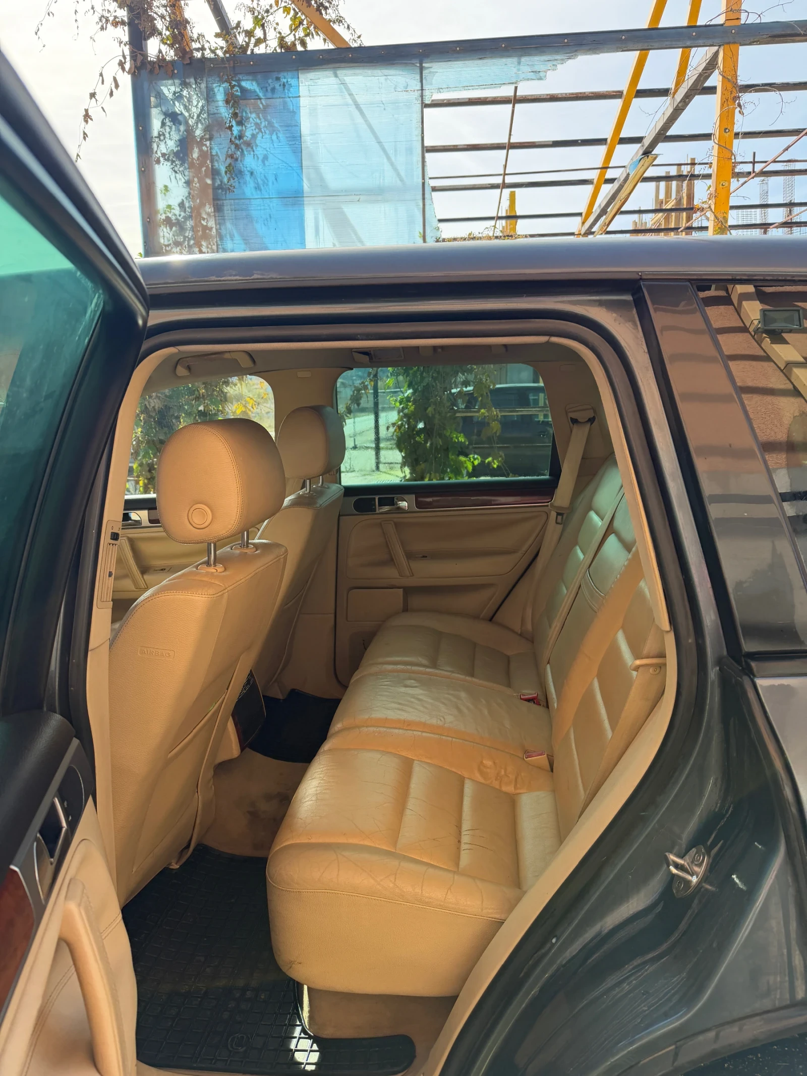 VW Touareg, снимка 8 - Автомобили и джипове - 56713907