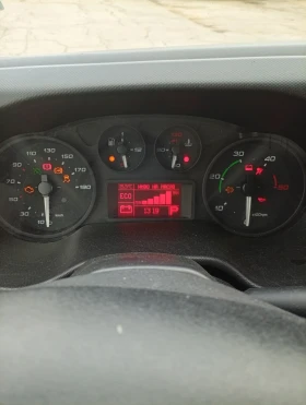 Iveco 35c17 3.0 170 автомат, снимка 6