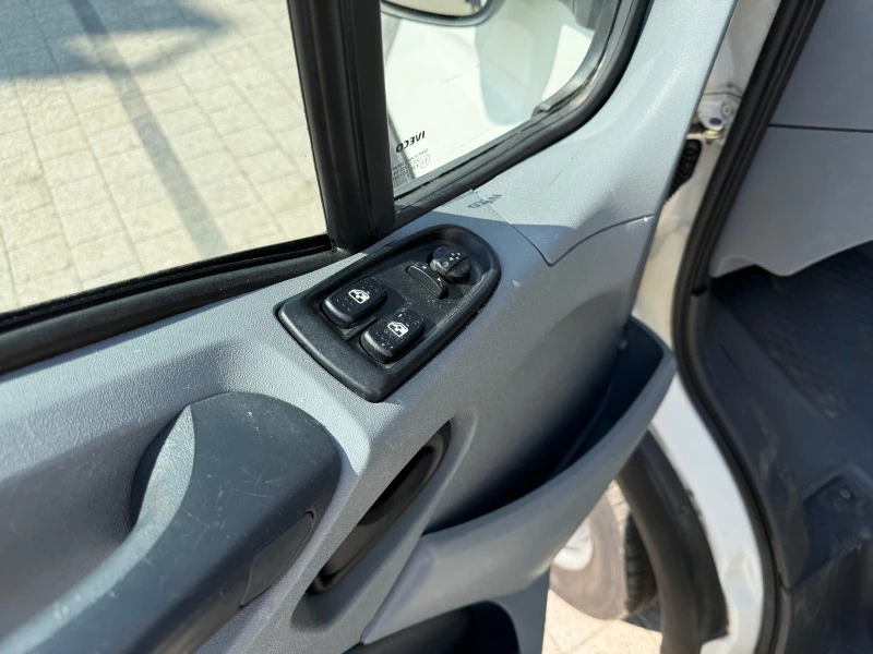 Iveco Daily 50C15 до 3.5т. 4.20м. Падащ борд , снимка 11 - Бусове и автобуси - 46271781