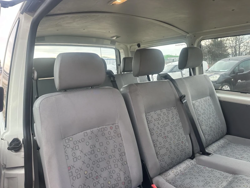 VW T5, снимка 9 - Бусове и автобуси - 48137163