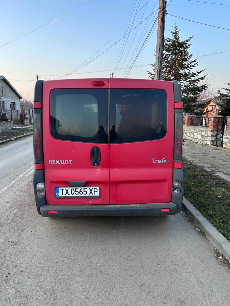 Renault Trafic, снимка 3 - Бусове и автобуси - 49274948